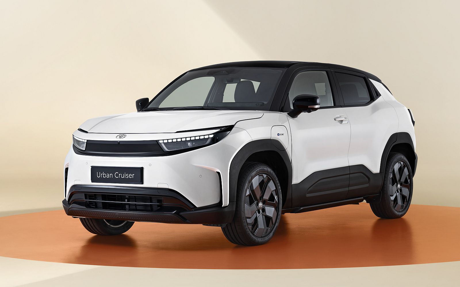 TOYOTA URBAN CRUISER ELECTRIC ESTATE 128kW Design 61kWh 5dr Auto